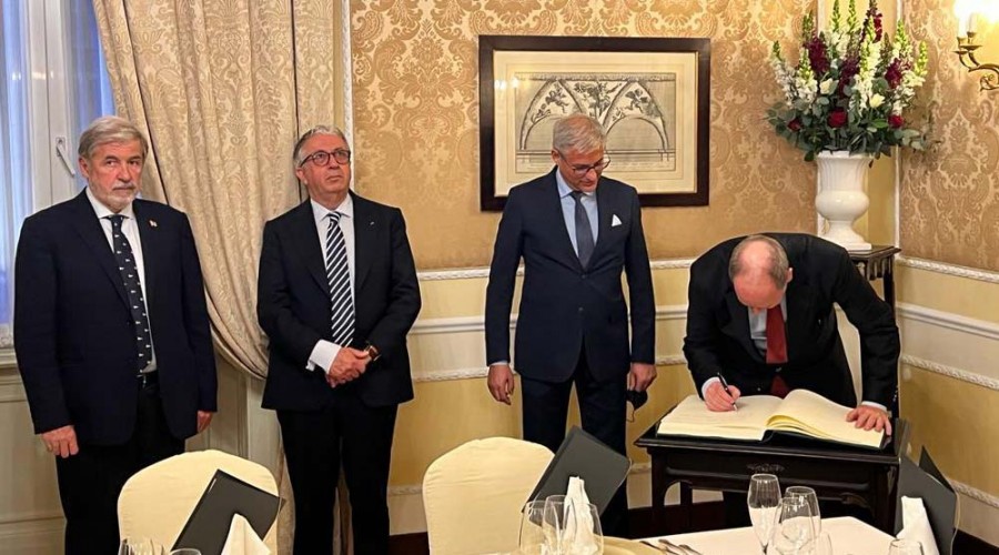 Il Principe Alberto al Bristol | Prince Albert at Hotel Bristol Palace