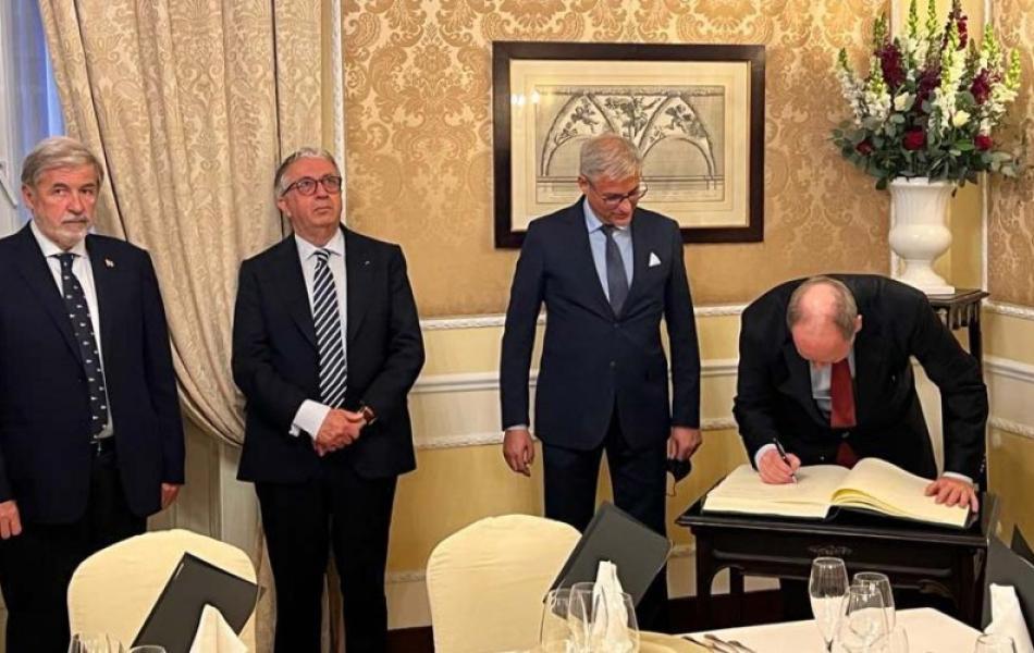 Il Principe Alberto al Bristol | Prince Albert at Hotel Bristol Palace